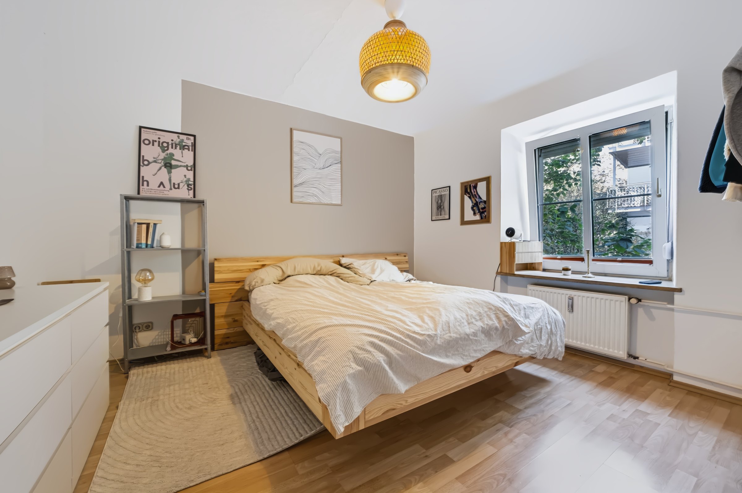 Schlafzimmer der Wohnung Schleißheimer Straße 164 in München-Schwabing-West – zum Verkauf